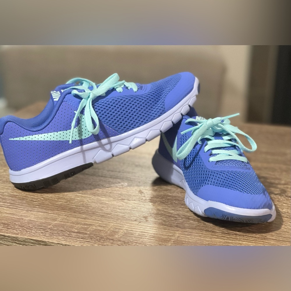 Nike Flex Experience RN5 Children Sz 4